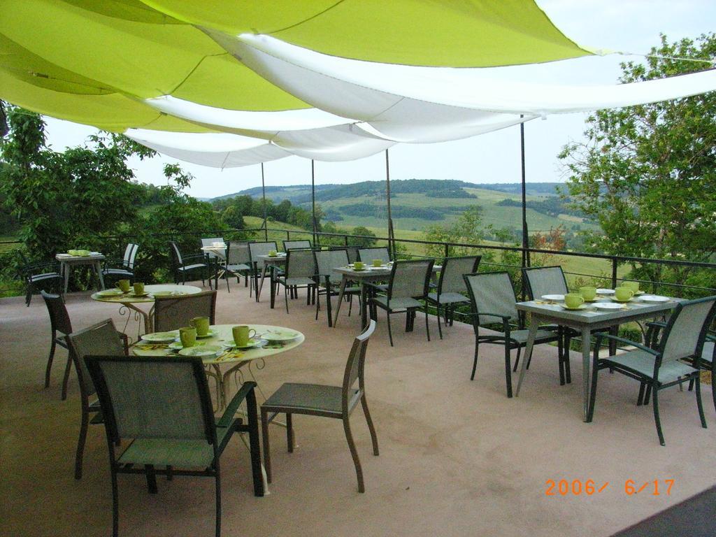 Le Verger Sous Les Vignes Hotel Villeferry Exterior photo